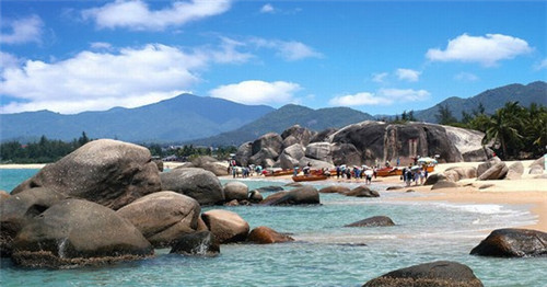 加盟袁家村酸奶能够赚多少钱，袁家村酸奶加盟费要多少钱才能够开店经营