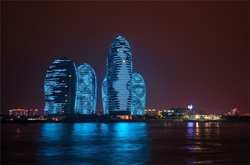 街头微炸鸡是哪个公司的项目